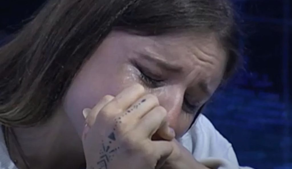 Angelina Mango in lacrime (Top news 24 - youtube foto) - www.biomedicalcue.it