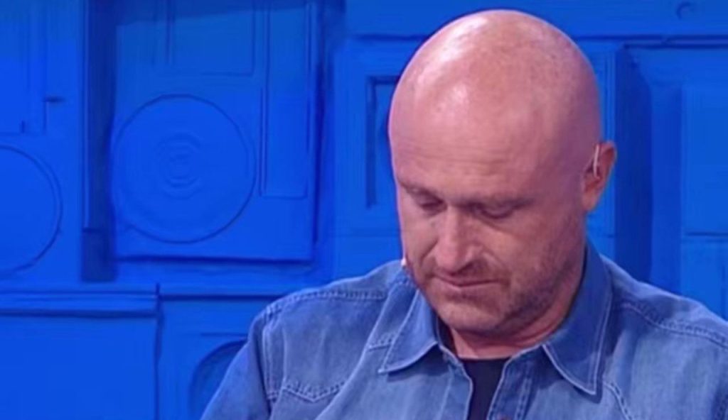 Rudy Zerbi triste (Mediaset screenshot) - www.biomedicalcue.it